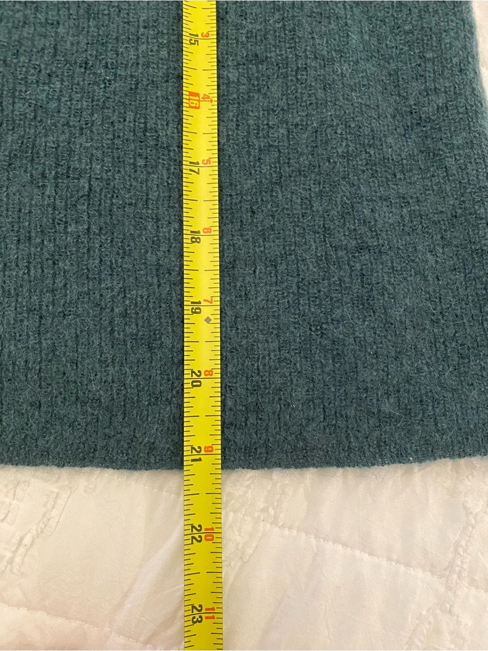 SE’ZANE Gorgeous Green Button-Front Crewneck Cardigan Size S - Picture 5 of 6